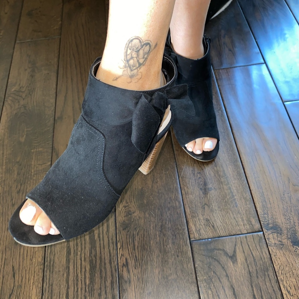 Sandals - Picture 4 of 4